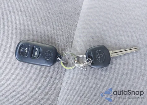 2005 Toyota Corolla Le from USA, damaged, VIN 2T1BR30EX5C375080